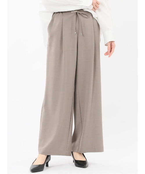 m.f.editorial（エムエフエディトリアル）の「【ストレッチ UVカット イージーケア】m.f.エディトリアル レディース ドライタッチ カルゼ イージーパンツ(セットアップ可能)（スラックス・レディース・ベージュ/ブラック・LARGE/MEDIUM）」の2枚目の写真