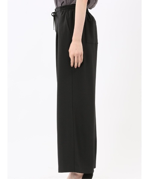 m.f.editorial（エムエフエディトリアル）の「【ストレッチ UVカット イージーケア】m.f.エディトリアル レディース ドライタッチ カルゼ イージーパンツ(セットアップ可能)（スラックス・レディース・ベージュ/ブラック・LARGE/MEDIUM）」の12枚目の写真