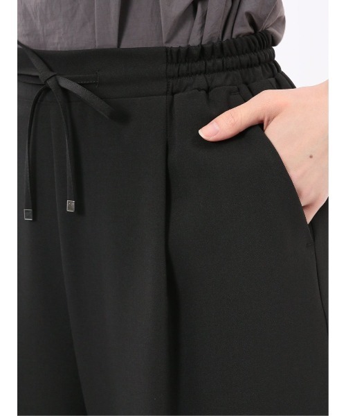 m.f.editorial（エムエフエディトリアル）の「【ストレッチ UVカット イージーケア】m.f.エディトリアル レディース ドライタッチ カルゼ イージーパンツ(セットアップ可能)（スラックス・レディース・ベージュ/ブラック・LARGE/MEDIUM）」の15枚目の写真