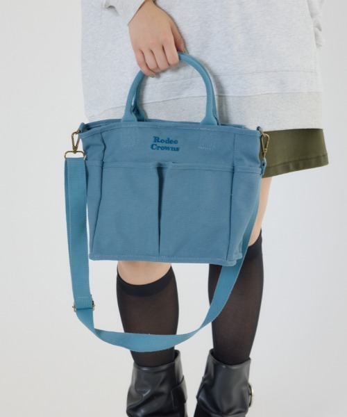 RODEO CROWNS WIDE BOWL（ロデオクラウンズワイドボウル）の「ポケットミドルトート（トートバッグ・レディース・サックスブルー/ブラウン系その他/オフホワイト/ブラック・FREE）」の4枚目の写真