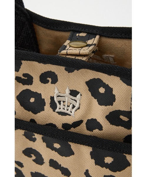 RODEO CROWNS WIDE BOWL（ロデオクラウンズワイドボウル）の「ポケットミドルトート（トートバッグ・レディース・サックスブルー/ブラウン系その他/オフホワイト/ブラック・FREE）」の5枚目の写真