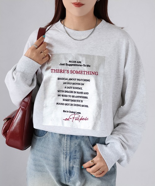 Riberry(リベリー)の「箔プリントボックスロゴ刺繍スウェット(スウェット・レディース・アイボリー/ブラック/チャコールグレー/オートミール・FREE)」の4枚目の写真