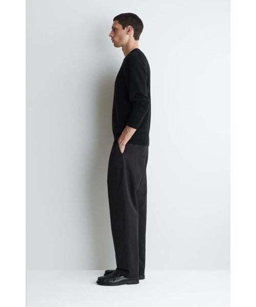 COS（コス）の「レギュラーフィットカシミヤ100%セーター（ニット/セーター・メンズ・ブラック/グレー・L/L/M/L/S/XL/L）」の10枚目の写真