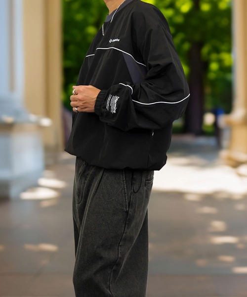 Burner(バーナー)の「【GROOVY STORE】ナイロンタスラン バルーン袖 ビッグサイズプルオーバー(その他トップス・メンズ・カーキ/ブラック/チャコールグレー/アイボリー/ブラック系その他2/アイボリー系2/カーキ系2/チャコール・M/LL/L)」の13枚目の写真
