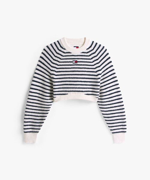 tommy jeans(トミー ジーンズ)の「クロップドバッジセーター(ニット/セーター・レディース・ホワイト×ネイビー・MEDIUM/SMALL/X-SMALL)」の2枚目の写真