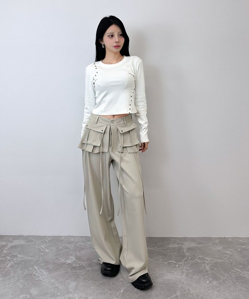 FOLLOWIN(フォロウィン)の「【3color 】フラップ&ストラップデザインレイヤードスカートワイドパンツ(スラックス・レディース・グレー/ブラック/ベージュ・SMALL/MEDIUM/LARGE)」の13枚目の写真