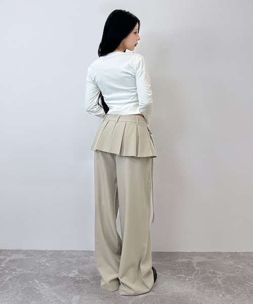 FOLLOWIN(フォロウィン)の「【3color 】フラップ&ストラップデザインレイヤードスカートワイドパンツ(スラックス・レディース・グレー/ブラック/ベージュ・SMALL/MEDIUM/LARGE)」の16枚目の写真