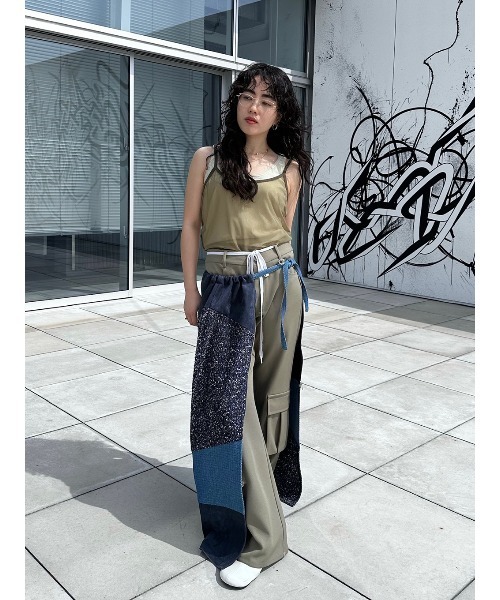 ELCHELE(エルチェレ)の「LOW WAIST CARGO PANTS(カーゴパンツ・レディース・ブラック/オリーブ/パープル・36/38)」の7枚目の写真