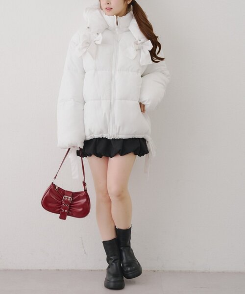 Another Branch olive des olive（アナザーブランチオリーブデオリーブ）の「2WAYリボン中綿ミドル丈ブルゾン（ブルゾン・レディース・オフホワイト/ブラック/サックスブルー・FREE）」の19枚目の写真