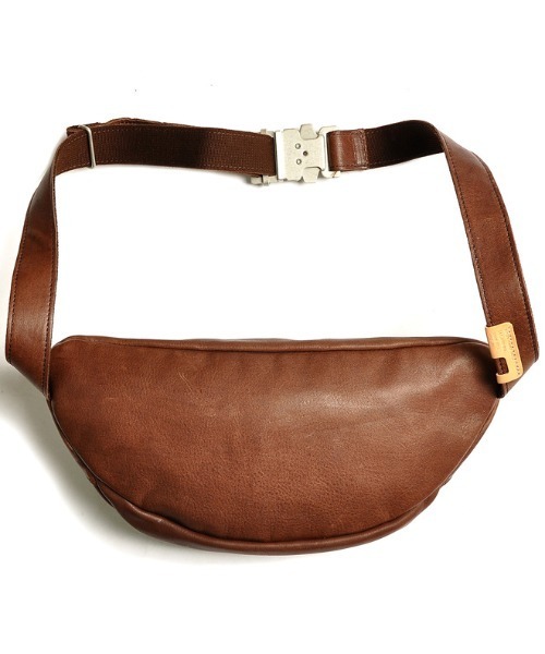 TONE SELECT GOODS(トーンセレクトグッズ)の「Butler Verner Sails(バトラーバーナーセイルズ) 馬革ヒップバッグ ホースレザーショルダーバッグ ボディバッグ 【JA-2290】(ボディバッグ/ウエストポーチ・メンズ・ブラウン・FREE)」の2枚目の写真