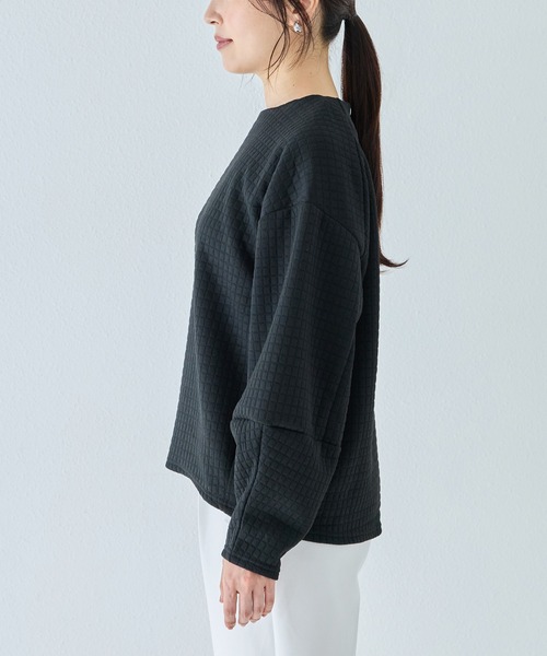 INCEDE（インシード）の「バックジップ キルトドルマンプルオーバー（Tシャツ/カットソー・レディース・チャコールグレー/ブラック・M/L/LL）」の9枚目の写真