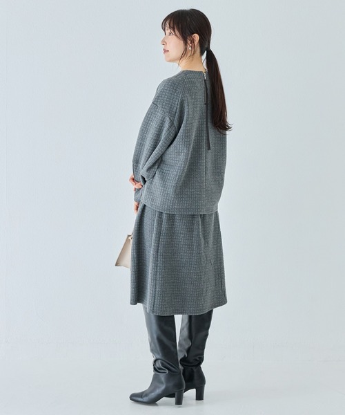 INCEDE（インシード）の「バックジップ キルトドルマンプルオーバー（Tシャツ/カットソー・レディース・チャコールグレー/ブラック・M/L/LL）」の6枚目の写真