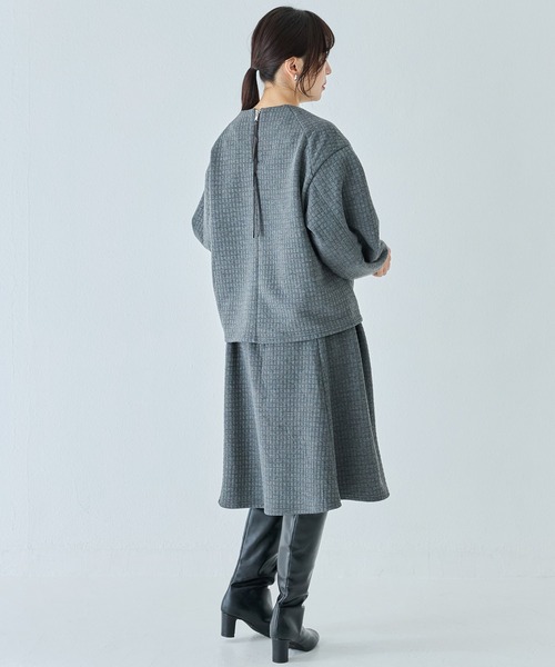 INCEDE（インシード）の「バックジップ キルトドルマンプルオーバー（Tシャツ/カットソー・レディース・チャコールグレー/ブラック・M/L/LL）」の7枚目の写真