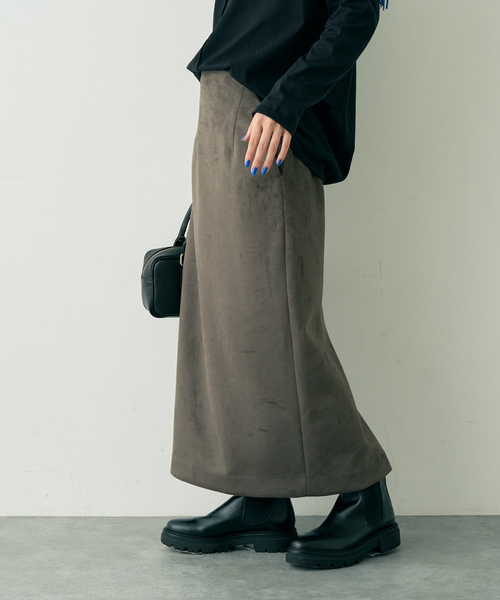 Rouge vif Anna（ルージュヴィフアンナ）の「フェイクスウェードストレッチタイトスカート/ナロースカート（スカート・レディース・モカ/ブラック・36/38）」の5枚目の写真