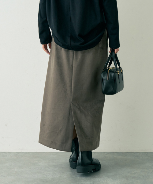 Rouge vif Anna（ルージュヴィフアンナ）の「フェイクスウェードストレッチタイトスカート/ナロースカート（スカート・レディース・モカ/ブラック・36/38）」の6枚目の写真