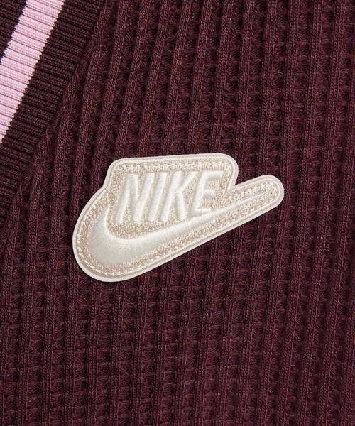 NIKE(ナイキ)の「ナイキ スポーツウェア ウィメンズジャケット / Nike Sportswear Women's Jacket IM7468-652 Burgundy Crush(カーディガン/ボレロ・レディース・バーガンディー・M/L/S/XS/XL)」の5枚目の写真