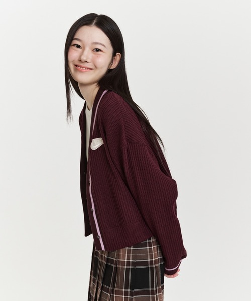NIKE(ナイキ)の「ナイキ スポーツウェア ウィメンズジャケット / Nike Sportswear Women's Jacket IM7468-652 Burgundy Crush(カーディガン/ボレロ・レディース・バーガンディー・M/L/S/XS/XL)」の1枚目の写真