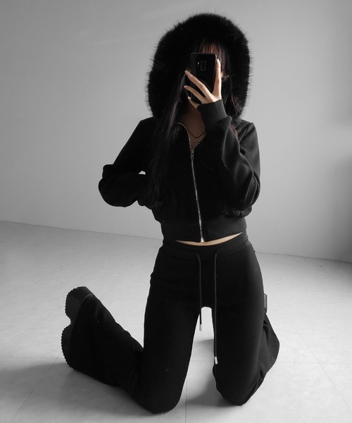 セットアップ 】ファーフードショートパーカー＆スウェットフレア