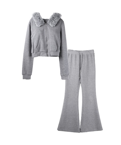 me+em select(ミームセレクト)の「【 セットアップ 】ファーフードショートパーカー&スウェットフレアパンツ / Fur short hoodie & sweat flare pants SETUP(セットアップ・レディース・ブラック/グレー・FREE)」の3枚目の写真