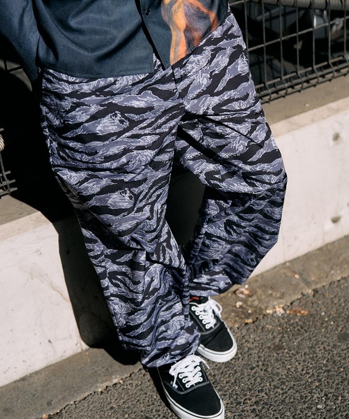 Subciety(サブサエティ)の「Patterned pants(その他パンツ・メンズ・A/B/C・MEDIUM/LARGE/X-LARGE/SMALL)」の3枚目の写真