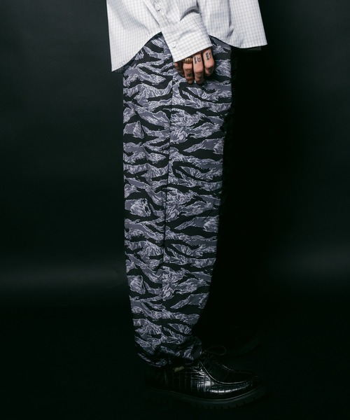 Subciety（サブサエティ）の「Patterned pants（その他パンツ・メンズ・A/B/C・MEDIUM/LARGE/X-LARGE/SMALL）」の5枚目の写真