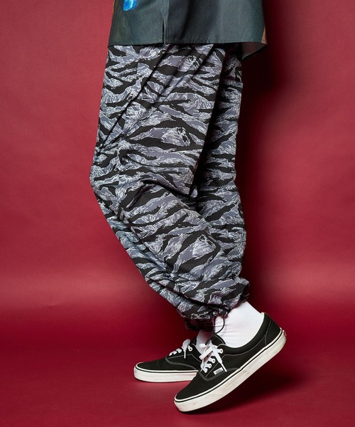 Subciety(サブサエティ)の「Patterned pants(その他パンツ・メンズ・A/B/C・MEDIUM/LARGE/X-LARGE/SMALL)」の4枚目の写真