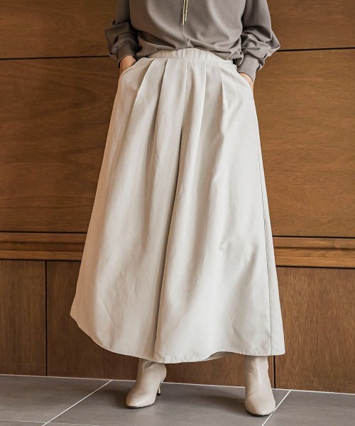 MAYSON GREY（メイソングレイ）の「スウェードライクキュロットパンツ≪手洗い可能≫（その他パンツ・レディース・オフホワイト/ブラック/チャコールグレー/ブラウン・M/S）」の2枚目の写真