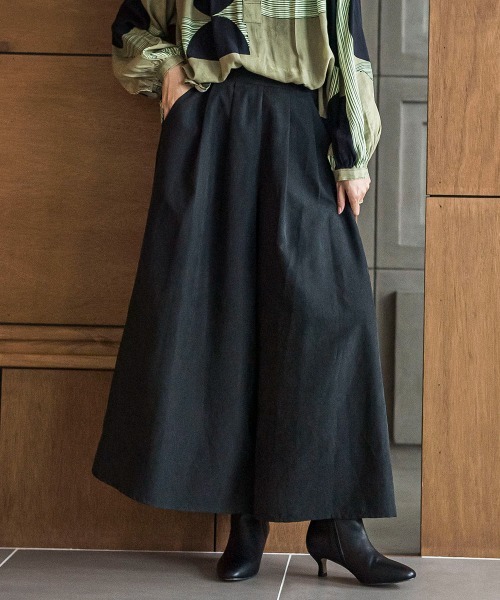 MAYSON GREY（メイソングレイ）の「スウェードライクキュロットパンツ≪手洗い可能≫（その他パンツ・レディース・オフホワイト/ブラック/チャコールグレー/ブラウン・M/S）」の3枚目の写真