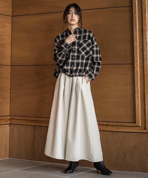 MAYSON GREY（メイソングレイ）の「スウェードライクキュロットパンツ≪手洗い可能≫（その他パンツ・レディース・オフホワイト/ブラック/チャコールグレー/ブラウン・M/S）」の7枚目の写真