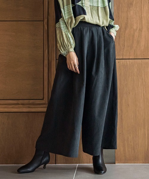 MAYSON GREY（メイソングレイ）の「スウェードライクキュロットパンツ≪手洗い可能≫（その他パンツ・レディース・オフホワイト/ブラック/チャコールグレー/ブラウン・M/S）」の19枚目の写真