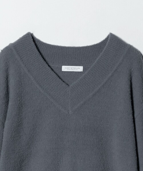 A DAY IN THE LIFE UNITED ARROWS(アデイインザライフユナイテッドアローズ)の「フワフワ Vネックニット <A DAY IN THE LIFE(ニット/セーター・レディース・コバルトブルー/ダークグレー/ライトピンク・FREE)」の12枚目の写真
