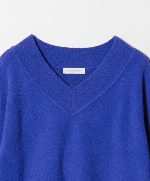 A DAY IN THE LIFE UNITED ARROWS(アデイインザライフユナイテッドアローズ)の「フワフワ Vネックニット <A DAY IN THE LIFE(ニット/セーター・レディース・コバルトブルー/ダークグレー/ライトピンク・FREE)」の19枚目の写真