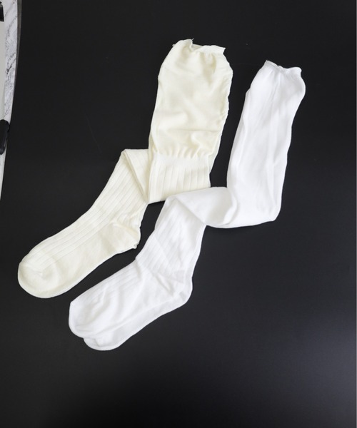 Vini(ヴィニ)の「ルーズシルエット ニーハイソックス(ソックス/靴下・レディース・テラコッタ/アイボリー/ブラック/ホワイト/グレー・FREE)」の6枚目の写真