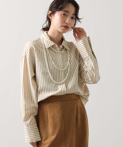 Gready Brilliant(グレディブリリアン)の「BASICシャツ(シャツ/ブラウス・レディース・ブラック×ホワイト/ベージュ系/サックスブルー・38)」の2枚目の写真