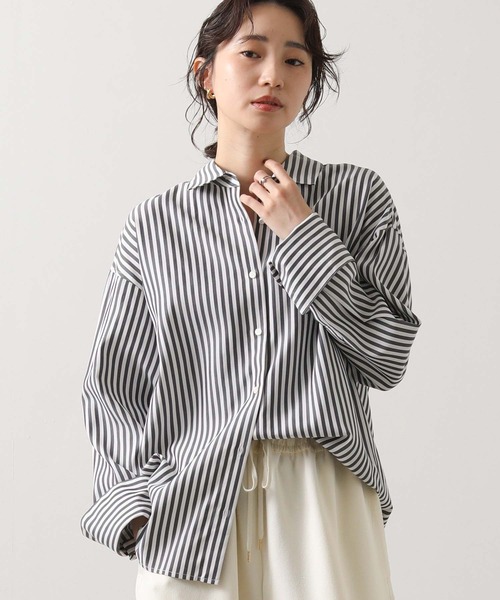 Gready Brilliant(グレディブリリアン)の「BASICシャツ(シャツ/ブラウス・レディース・ブラック×ホワイト/ベージュ系/サックスブルー・38)」の1枚目の写真