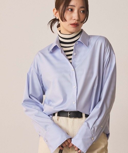 Gready Brilliant(グレディブリリアン)の「BASICシャツ(シャツ/ブラウス・レディース・ブラック×ホワイト/ベージュ系/サックスブルー・38)」の3枚目の写真