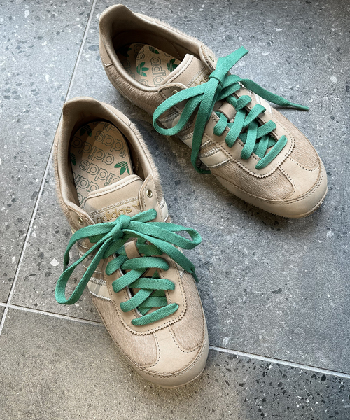 FRAMeWORK（フレームワーク）の「adidas / アディダス JAPAN W（スニーカー・レディース・ベージュ/ブラウン・23cm/24cm/25cm）」の2枚目の写真