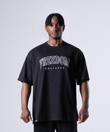 FREEDOM（フリーダム）の「フリーダムアーチロゴセミオーバーフィットTシャツ (ブラック/ホワイト)（Tシャツ/カットソー）」