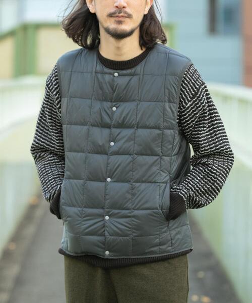 TAION（タイオン）の「TAION　CrewNeck Button Down Vest（ダウンベスト・メンズ・チャコールグレー/カーキ/ブラック/ダークブラウン/ネイビー・LARGE/X-LARGE/MEDIUM）」の3枚目の写真