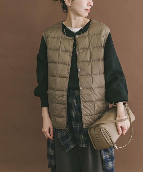 TAION（タイオン）の「TAION　CrewNeck Button Down Vest（ダウンベスト・メンズ・チャコールグレー/カーキ/ブラック/ダークブラウン/ネイビー・LARGE/X-LARGE/MEDIUM）」の8枚目の写真