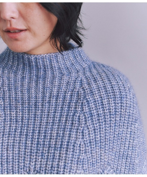 SIPULI(シプリ)の「Cotton Alpaca 木の葉柄ニットケープ(ニット/セーター・レディース・ベージュ/サックスブルー・2)」の17枚目の写真