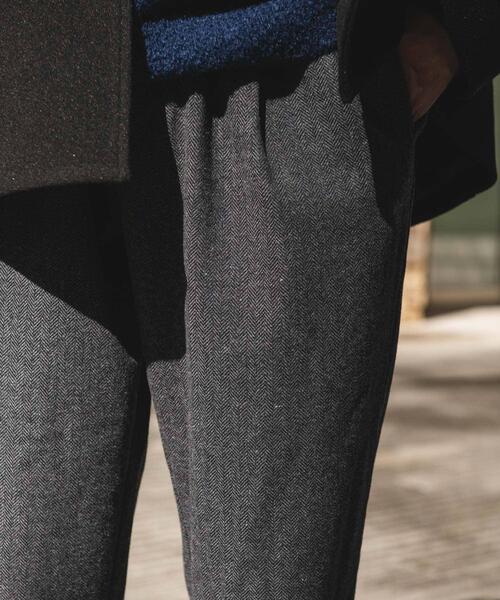URBAN RESEARCH DOORS（アーバンリサーチドアーズ）の「ウール混ヘリンボーンイージートラウザー（その他パンツ・メンズ・ブラウン/ブラック・MEDIUM/LARGE）」の7枚目の写真