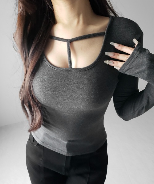me+em select(ミームセレクト)の「【 裏起毛 】カットアウトストラップスリムカットソートップス / cutout strap slim cutsew tops(Tシャツ/カットソー・レディース・ブラック/グレー/ホワイト・FREE)」の9枚目の写真