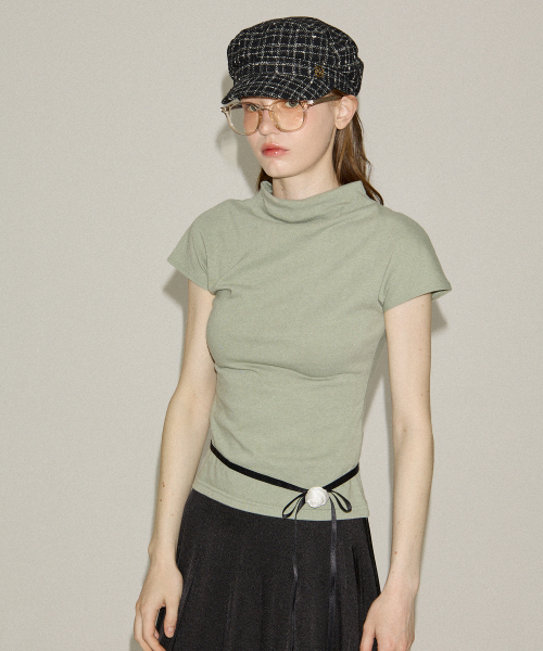 SALON DE YOHN(サロンドヨーン)の「Classic Mock neck Tee_ Green(Tシャツ/カットソー・レディース・その他・SMALL/MEDIUM)」の2枚目の写真