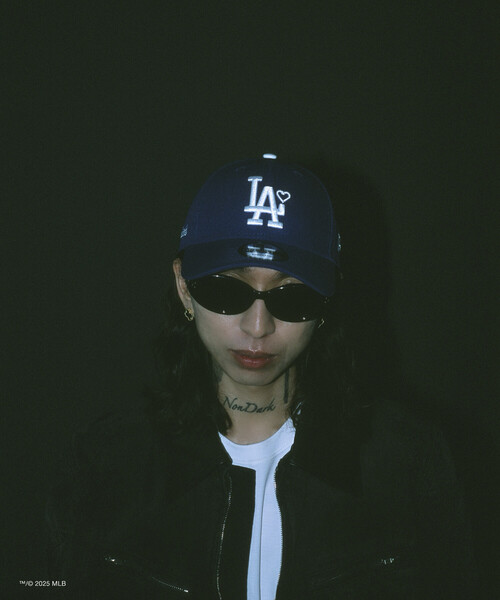 BASICKS（ベイシックス）の「BASICKS/ベイシックス x Newera Dodgers Cap / DGS-1201（キャップ・レディース・ブルー/ブラック・ONE SIZE）」の5枚目の写真