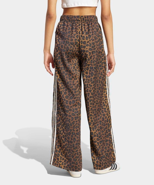 adidas（アディダス）の「adidas Originalsワイドレッグ・サテン・パンツ / アディダスオリジナルス adidas Originals（その他パンツ・レディース・ブラウン/グレー・LARGE/MEDIUM/SMALL/X-SMALL/XX-LARGE/X-LARGE）」の7枚目の写真