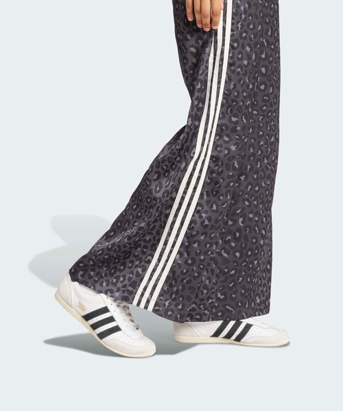 adidas（アディダス）の「adidas Originalsワイドレッグ・サテン・パンツ / アディダスオリジナルス adidas Originals（その他パンツ・レディース・ブラウン/グレー・LARGE/MEDIUM/SMALL/X-SMALL/XX-LARGE/X-LARGE）」の5枚目の写真