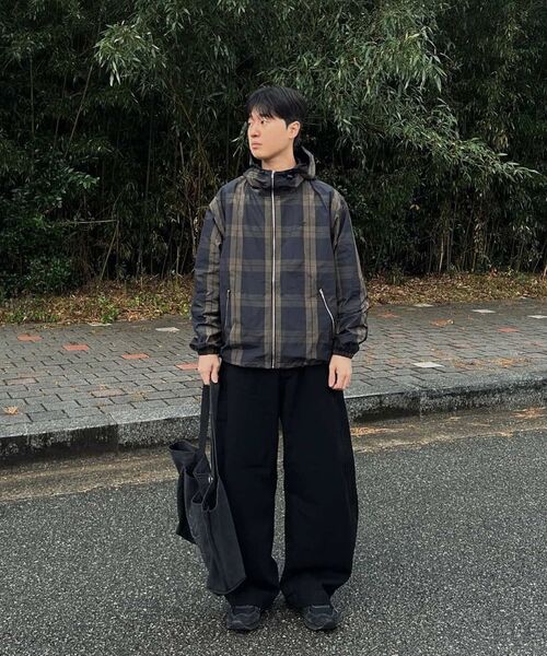 LORES(ロアス)の「Shadow Plaid Jacket - Black(ナイロンジャケット・レディース・その他・LARGE/MEDIUM/SMALL)」の7枚目の写真