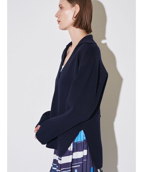 ELENDEEK（エレンディーク）の「スキッパ―オーバーニット（ニット/セーター・レディース・オフホワイト/イエロー/ネイビー・FREE）」の13枚目の写真