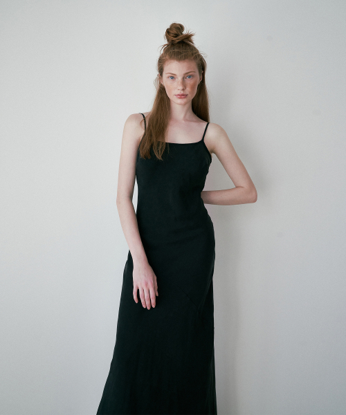 REVOIRSIS(ルヴォアシス)の「maxi dresses black(ワンピース・レディース・その他・MEDIUM/SMALL)」の2枚目の写真